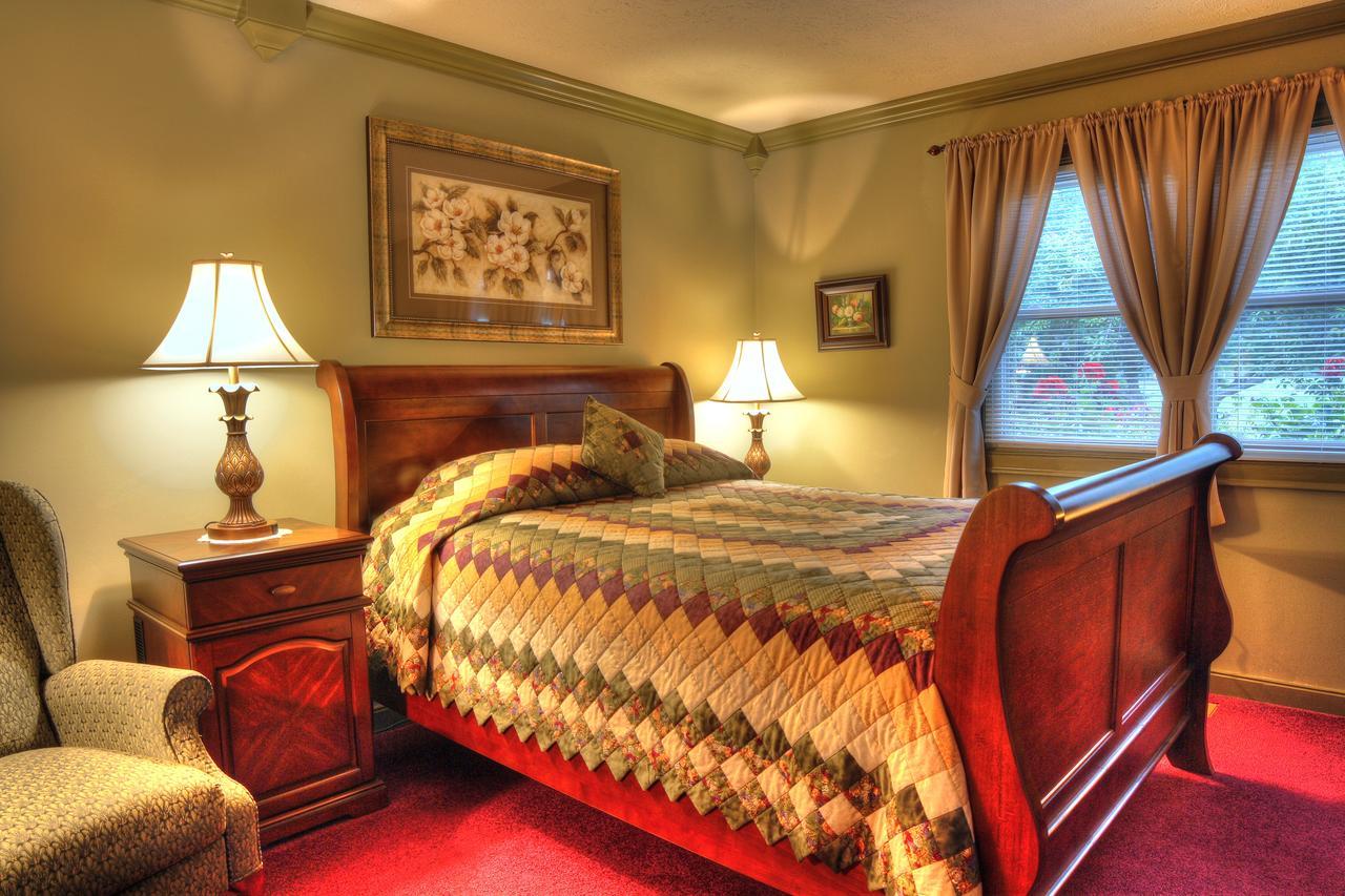 Los Gatos Bed & Breakfast Penn Yan Dış mekan fotoğraf